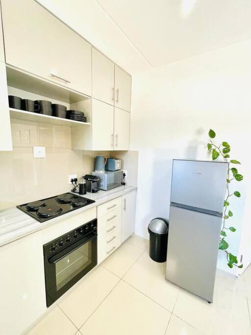 Trendy, Comfortable 1 Bedroom Apartments In Mthatha Exterior photo