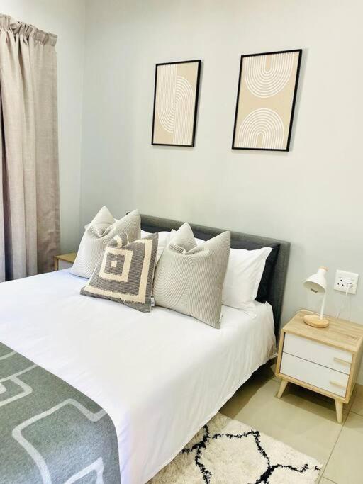 Trendy, Comfortable 1 Bedroom Apartments In Mthatha Exterior photo