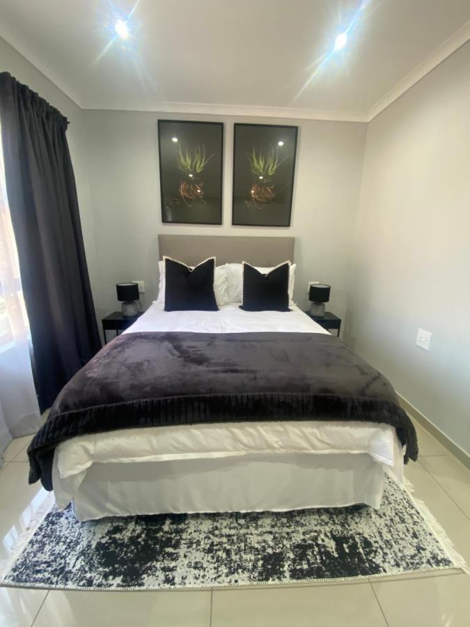 Trendy, Comfortable 1 Bedroom Apartments In Mthatha Exterior photo