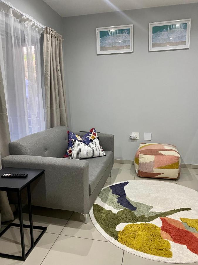 Trendy, Comfortable 1 Bedroom Apartments In Mthatha Exterior photo