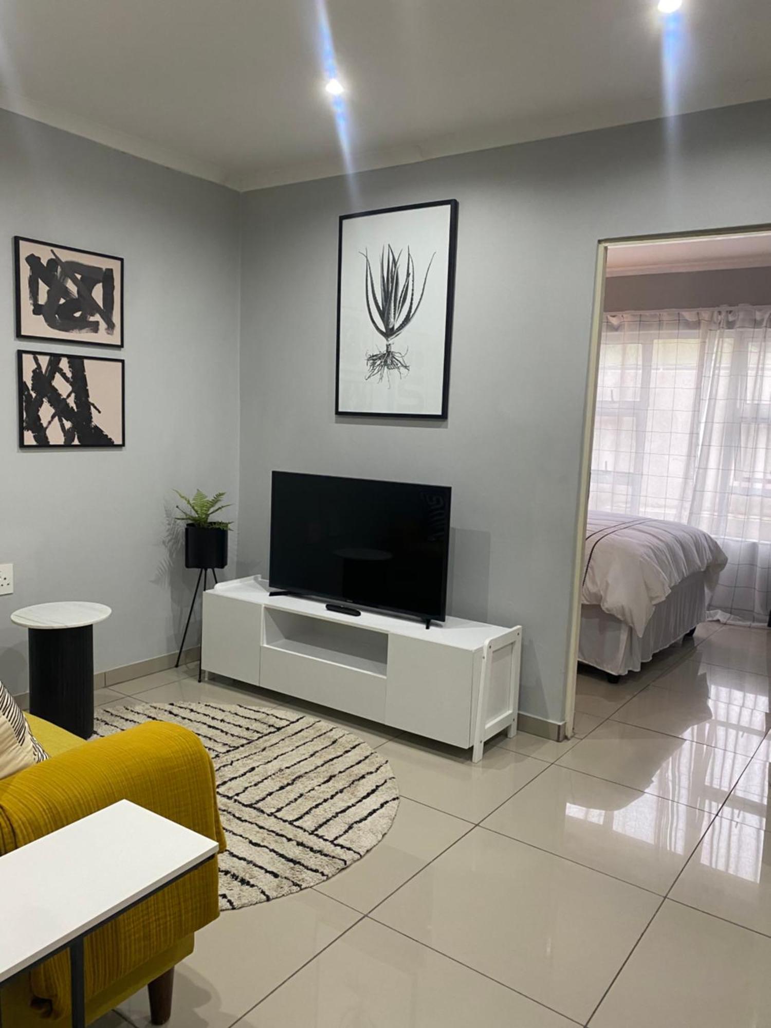 Trendy, Comfortable 1 Bedroom Apartments In Mthatha Exterior photo