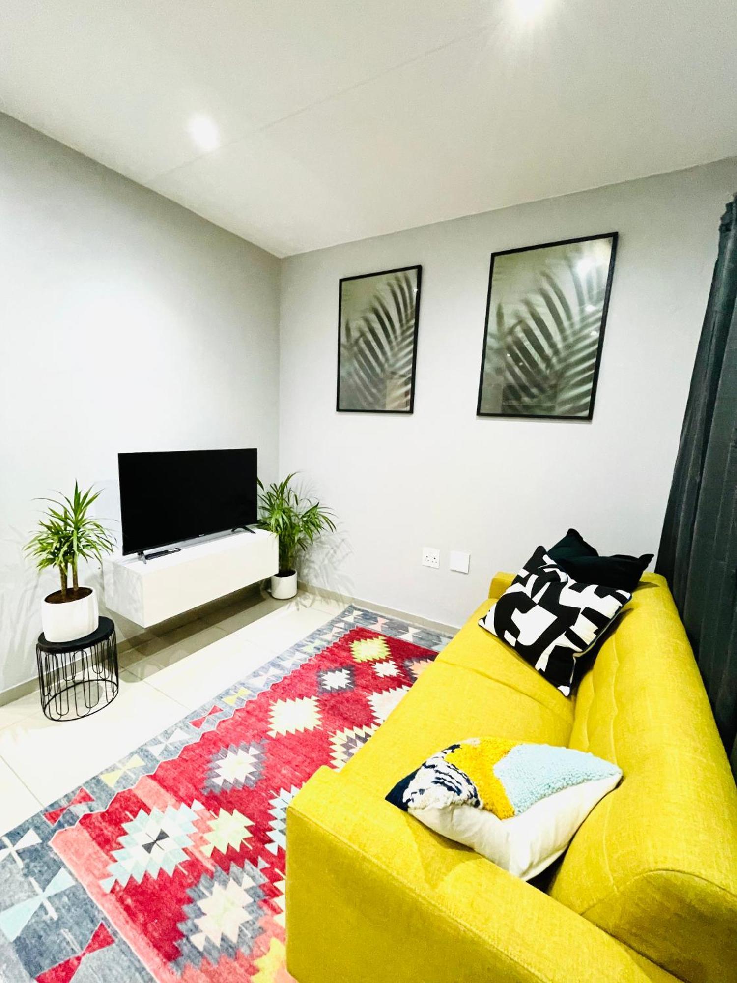 Trendy, Comfortable 1 Bedroom Apartments In Mthatha Exterior photo
