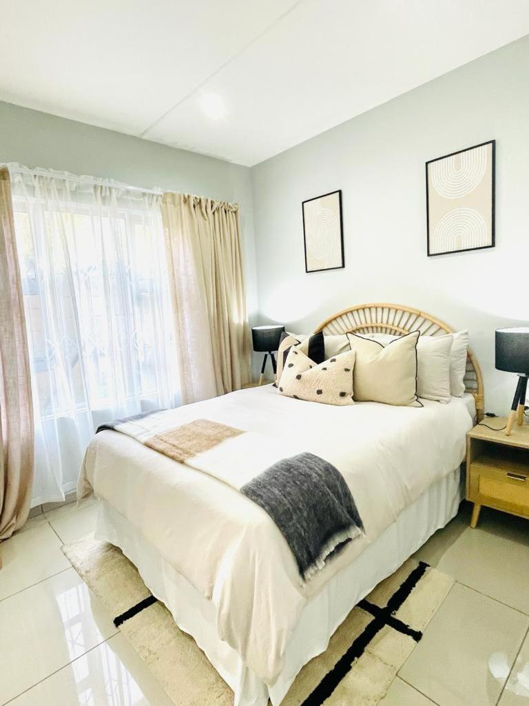 Trendy, Comfortable 1 Bedroom Apartments In Mthatha Exterior photo